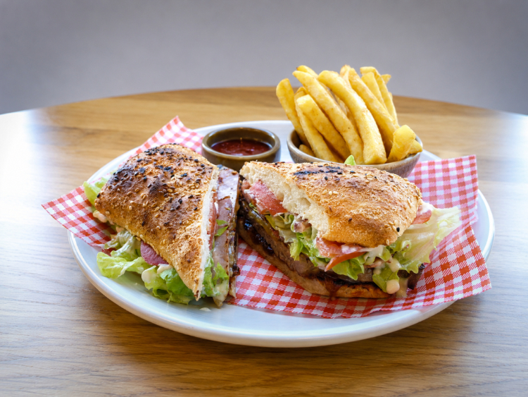The Anzac House Bar and Restaurant slider image