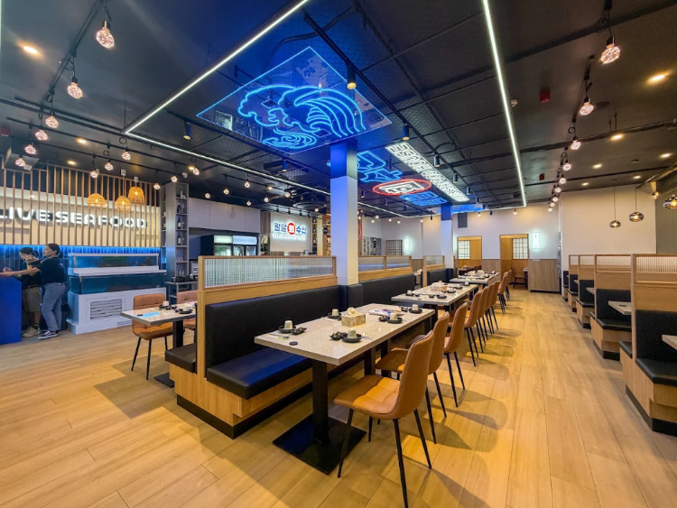 88 Live Seafood House - Eastwood slider image