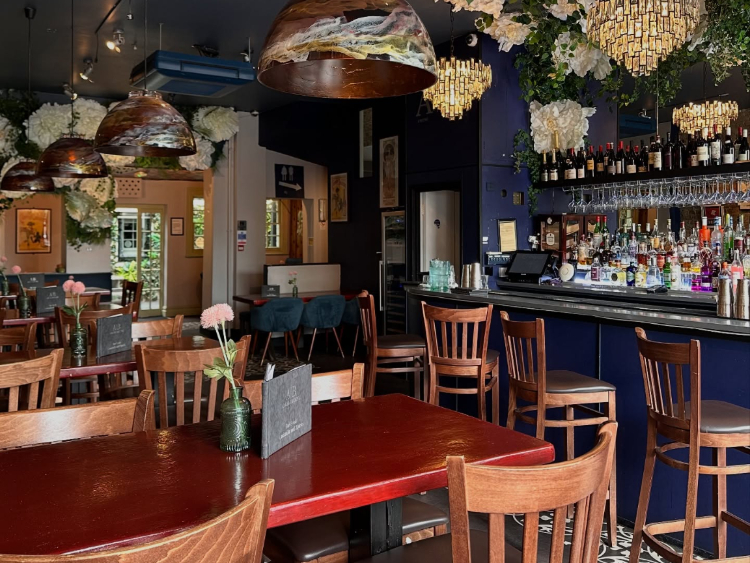 Amuse Bouche Wine and Cocktail Bar slider image