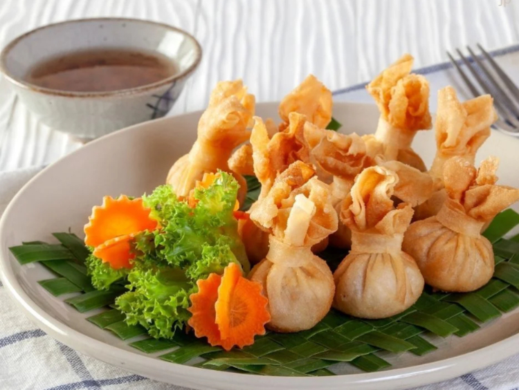 Siam Kingdom Thai -  Newington slider image