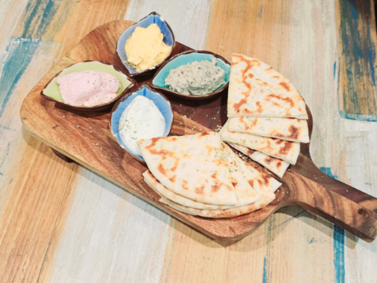 Gyro Gyro Oli slider image