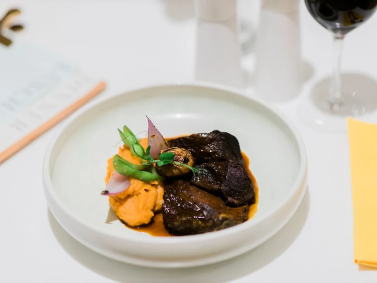 Thomas St. Kitchen & Bar slider image