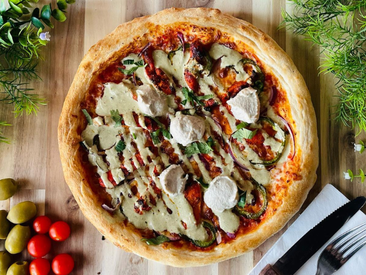 Locali Pizzeria - Mermaid Beach slider image