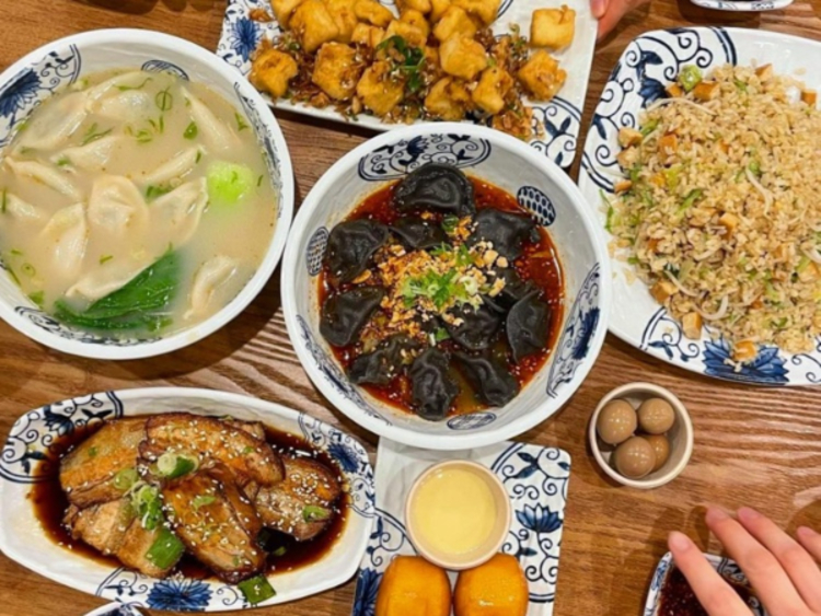 iDumplings Benowa slider image