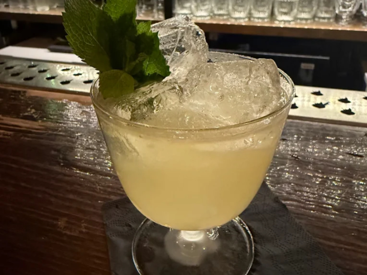 The Prince Bar - Old Street slider image