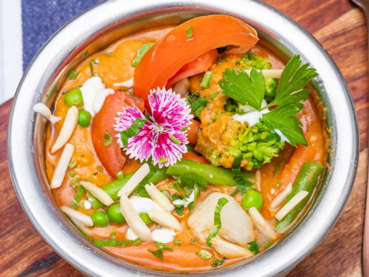 Tandoor & Curry Hut Indian Restaurant slider image