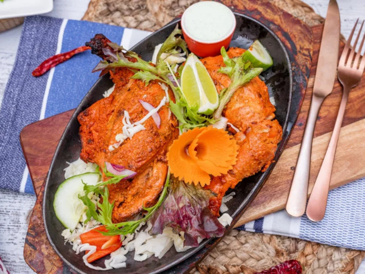 Tandoor & Curry Hut Indian Restaurant slider image