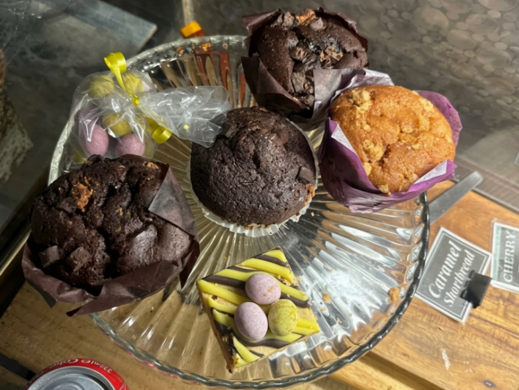 Hennesseys Coffee Lounge slider image