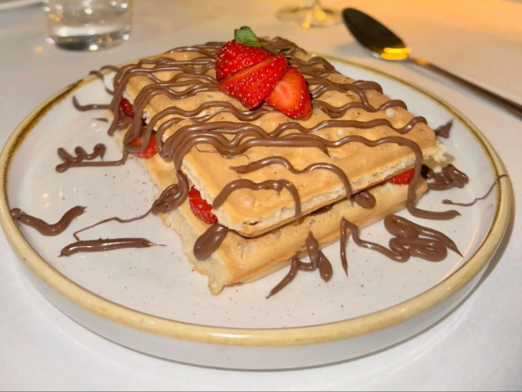 Jananeh Restaurant & Bar slider image