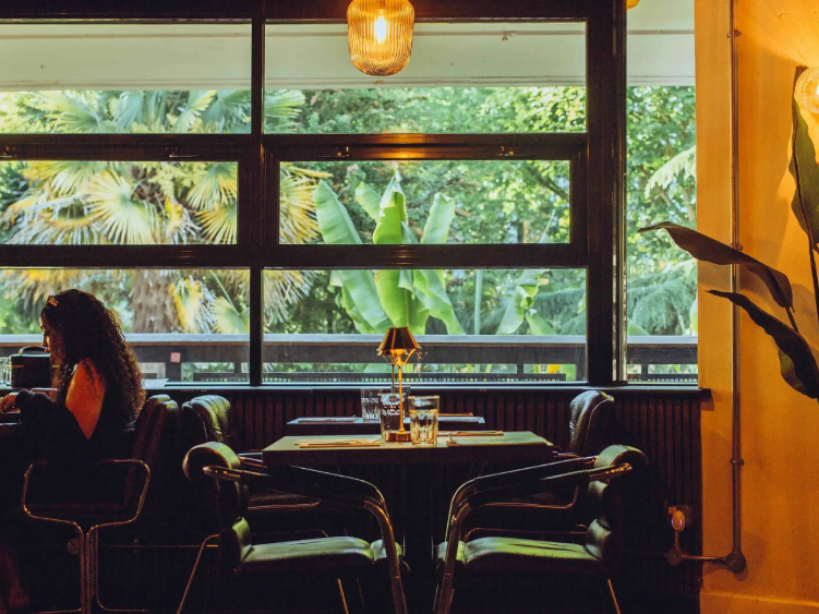 Undr / House of Flavaz slider image