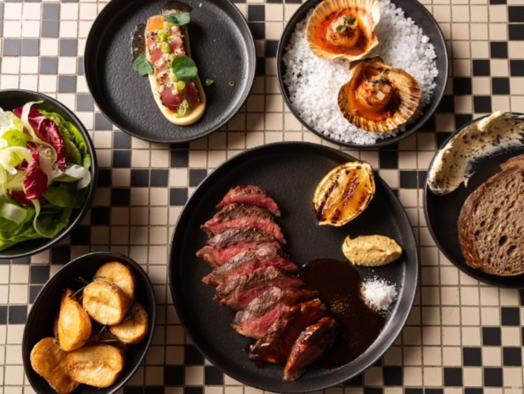 ESQ Bar & Dining slider image