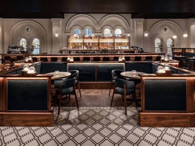 ESQ Bar & Dining slider image