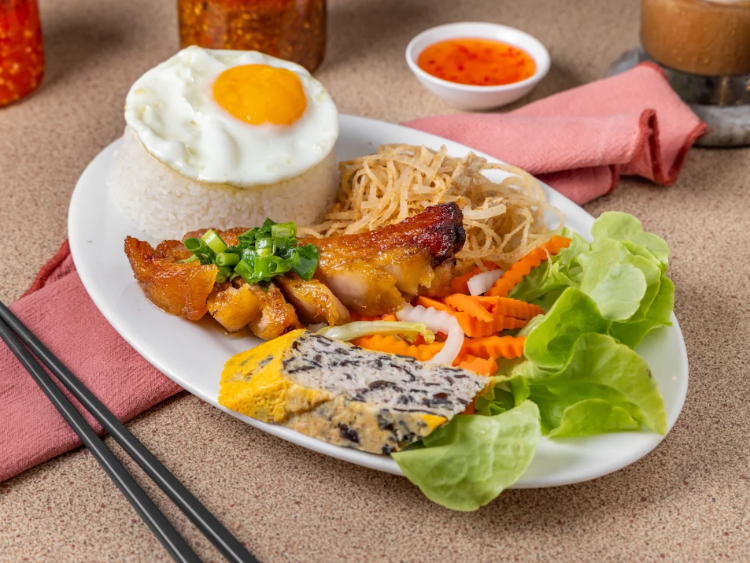 Titan Vietnamese Restaurant slider image