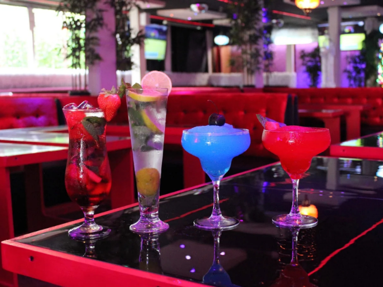 Tarab Shisha Lounge slider image