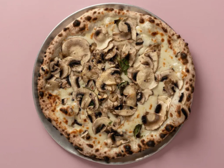 Pizzalola slider image