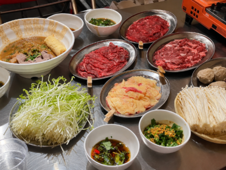 Yongzhou Beef Hotpot - Boxhill slider image