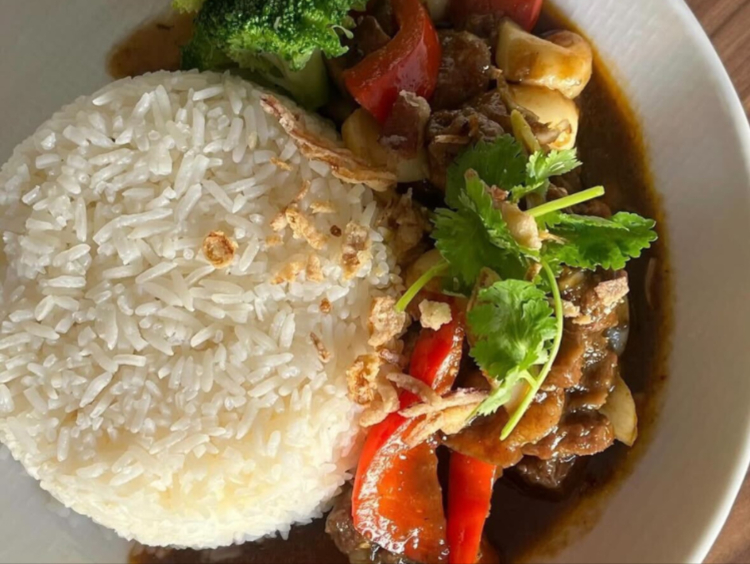 Sam's Thai Kitchen slider image