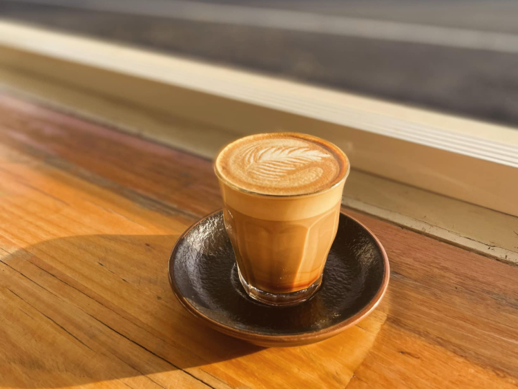 Elvy's Cafe slider image