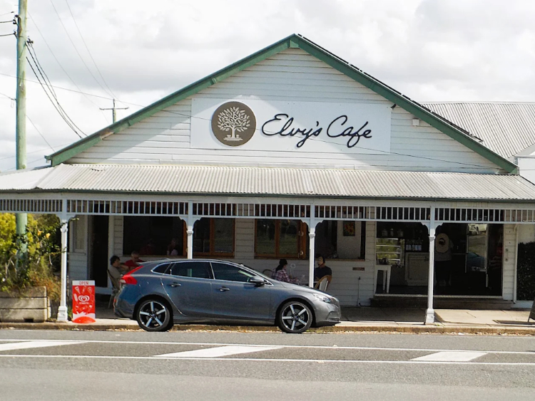 Elvy's Cafe slider image