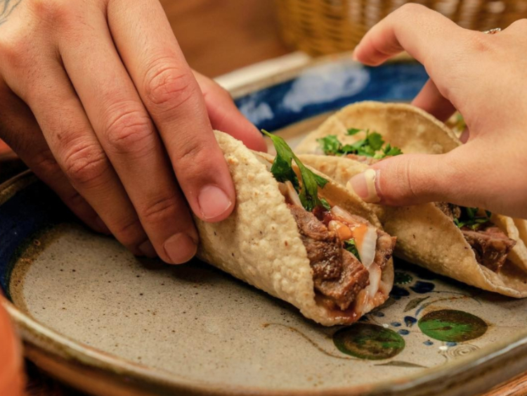 Fofo's Taqueria slider image