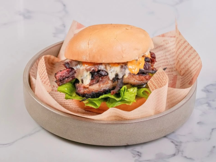 Bullrush Bistro Smokehouse slider image
