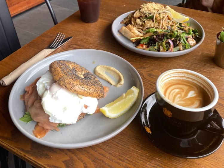El Cafe slider image