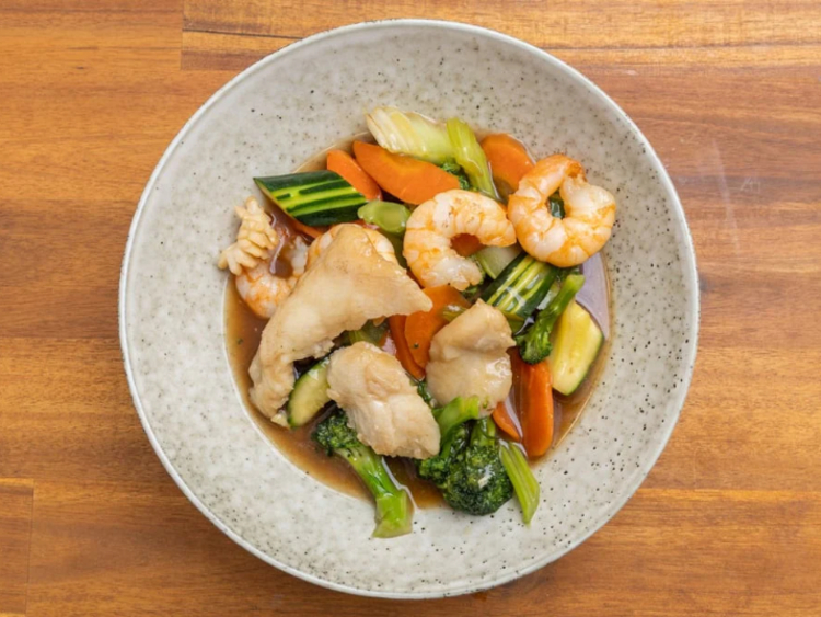 China Flute Chinese Restaurant slider image