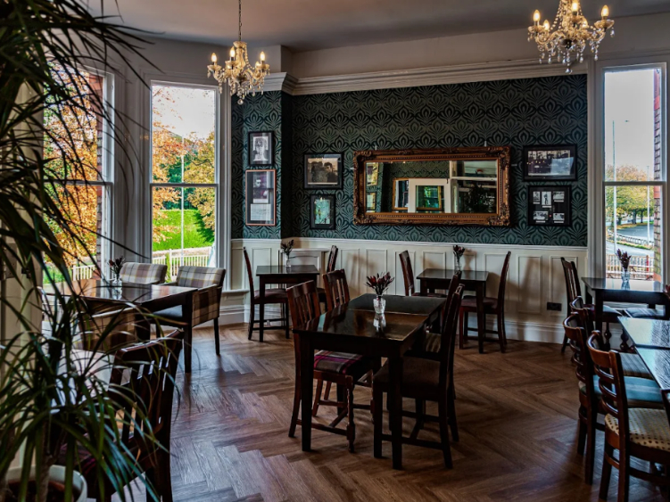 Sefton Park Bar & Bistro slider image