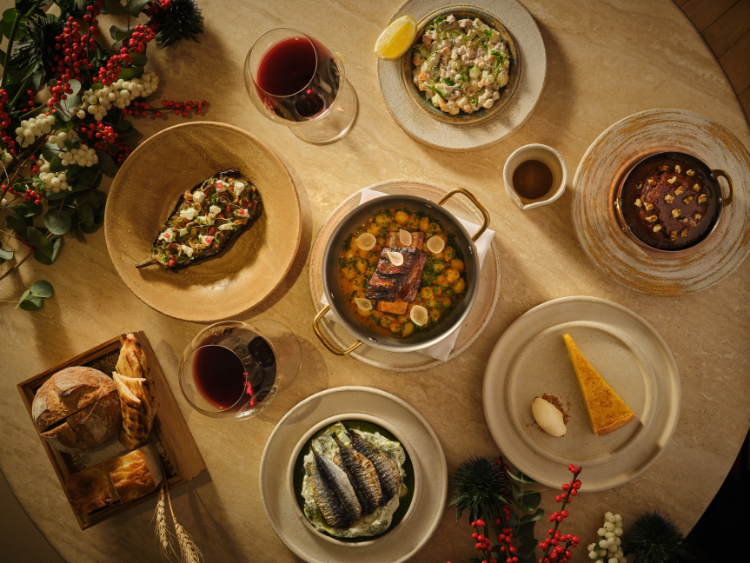 Myrtos by Asimakis slider image