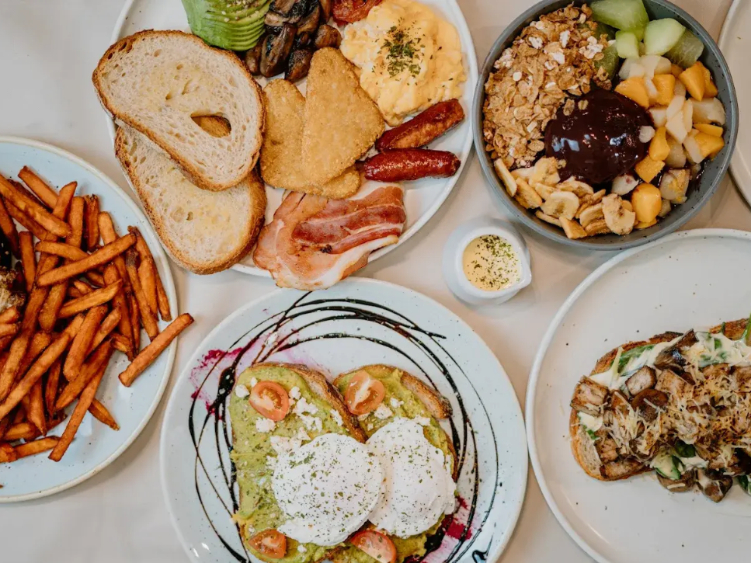 Cream House Cafe slider image