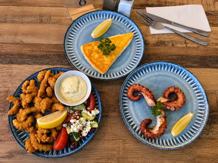 Samos Kitchen & Bar slider image