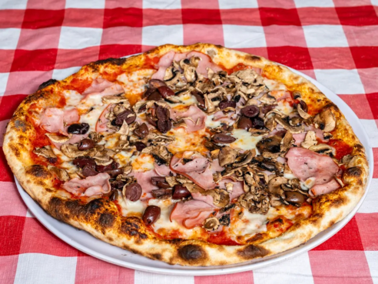 Ciccio Pizza - Pascoe Vale slider image