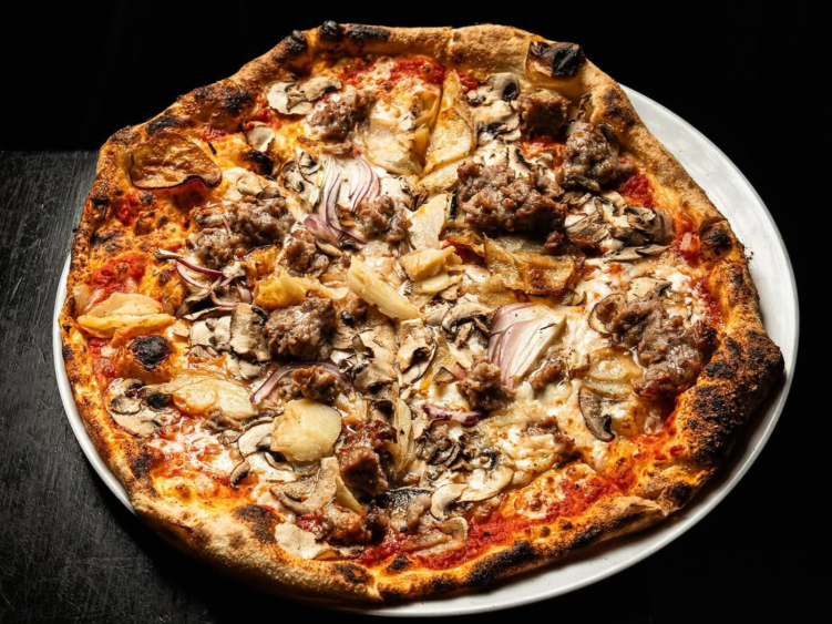 Ciccio Pizza - Pascoe Vale slider image