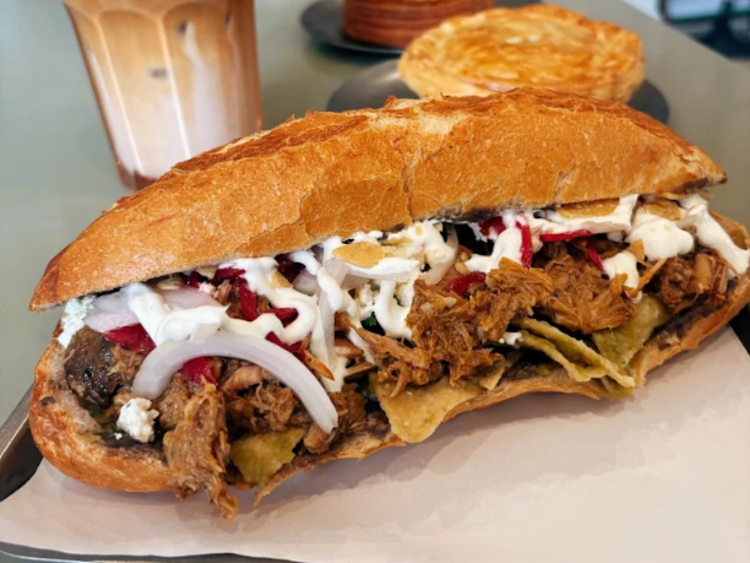 Cumbe Tortas & Coffee slider image