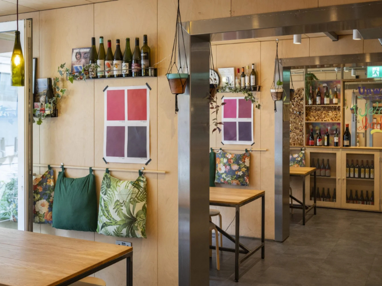 Unwined in Waterloo slider image