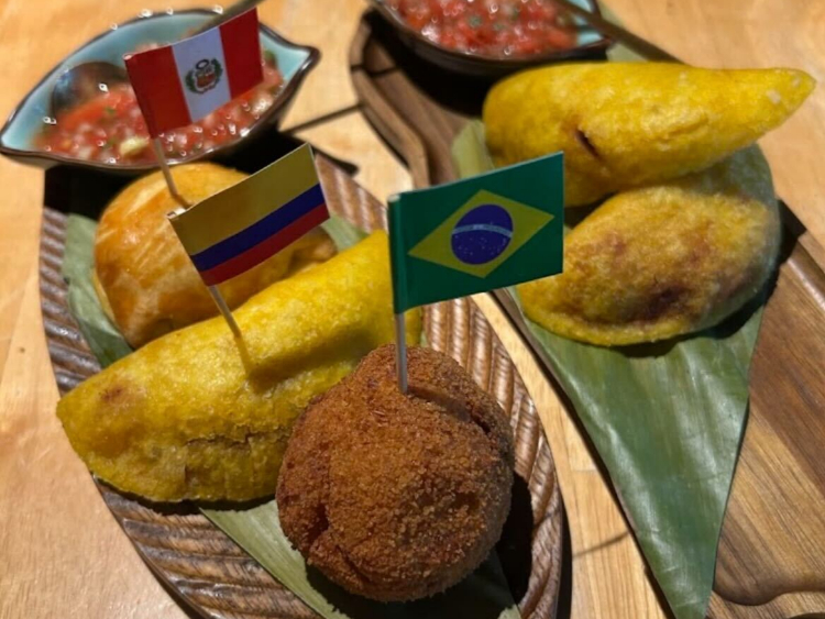 Tacacho @ Van Gogh Cottage slider image