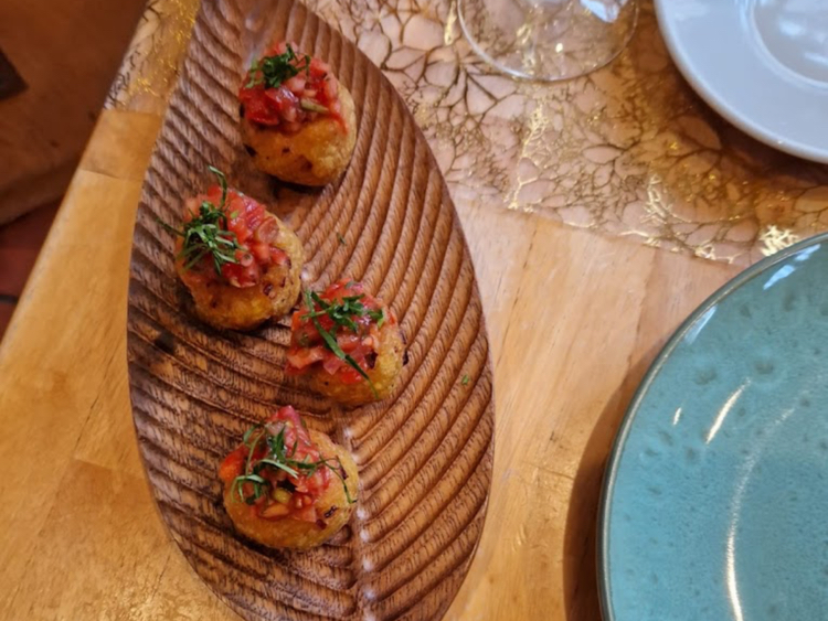 Tacacho @ Van Gogh Cottage slider image