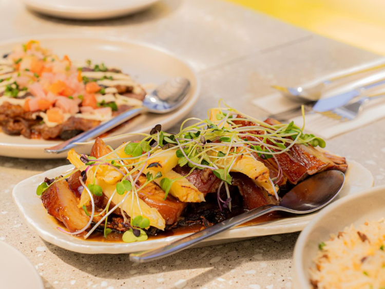 Kumbira Cafe & Grill slider image