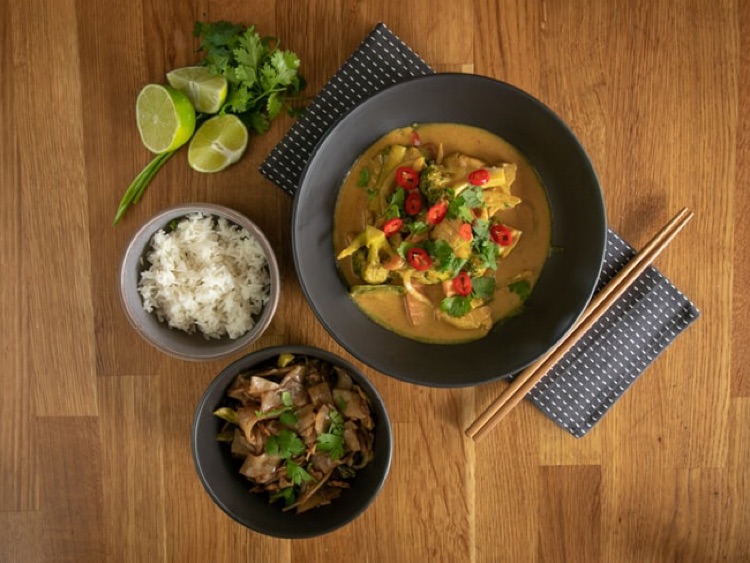 Backyard Thai Cuisine slider image
