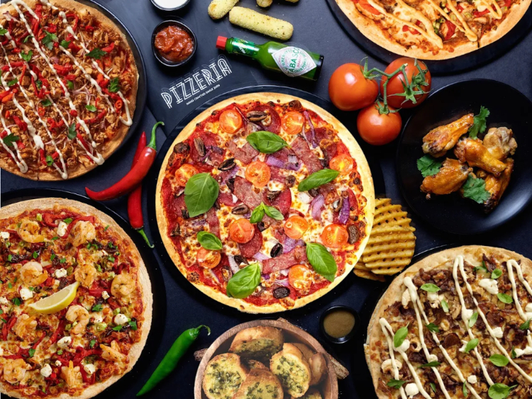 Coolangatta Pizzeria slider image