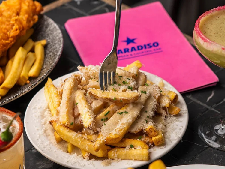 Paradiso Burger & Cocktail Bar slider image