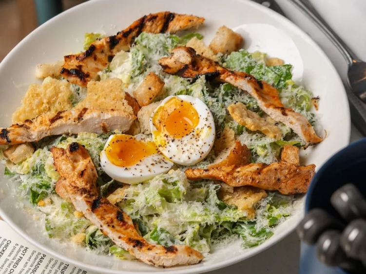 Paradiso Burger & Cocktail Bar slider image