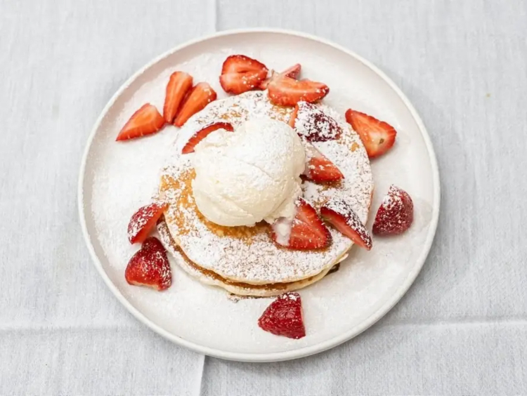 Bloom Room CBR slider image