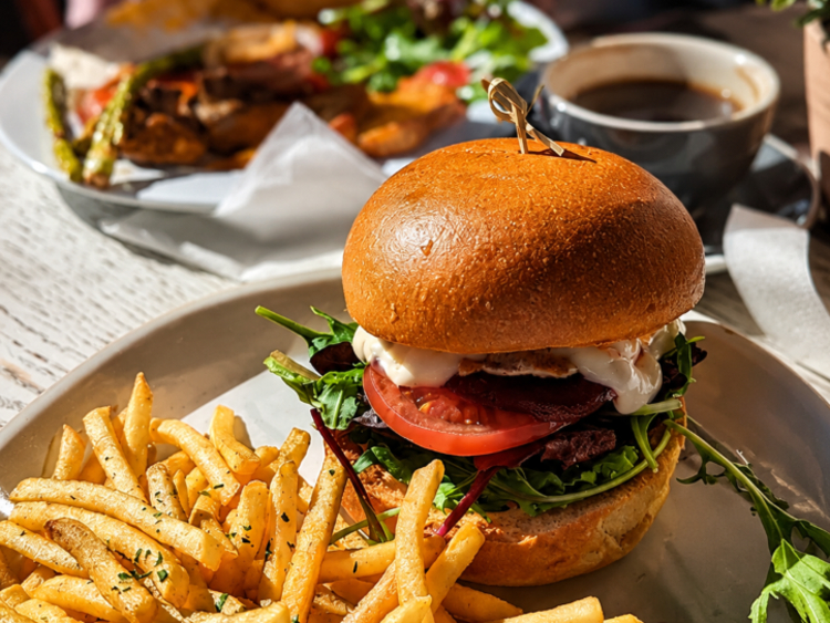 Cafe 3927 slider image