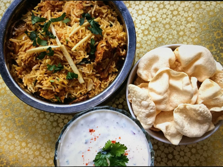 Mumtaz - London slider image