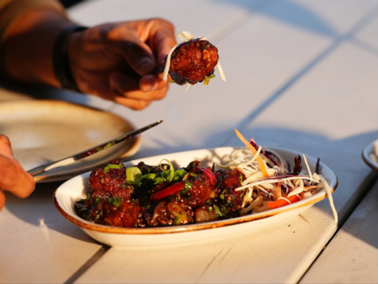 Rao's Bar & Restaurant slider image