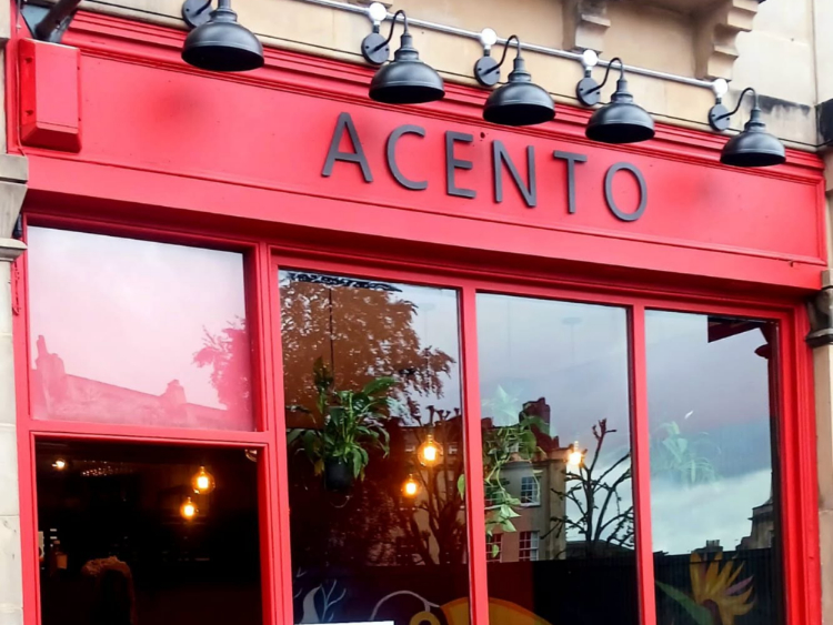 Acento slider image