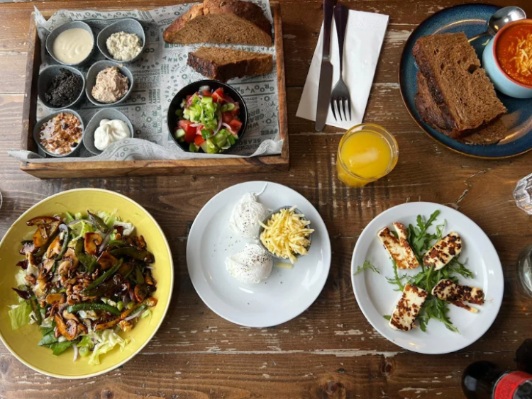 Bono Benito slider image