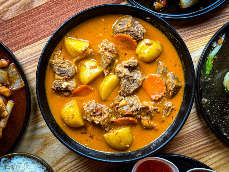 Gorilla Thai - Gloucester Rd slider image