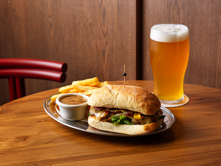 Public Bar - Jacksons on George slider image